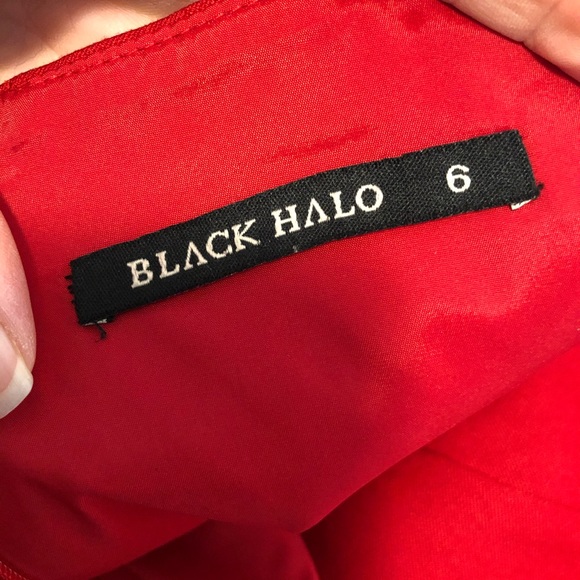 Black Halo Lena Structured Red Strapless Jumpsuit - Picture 5 of 7